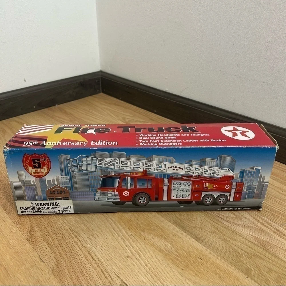 Texaco Fire Truck 95th Anniversary Edition 5th in Series NEW Vintage